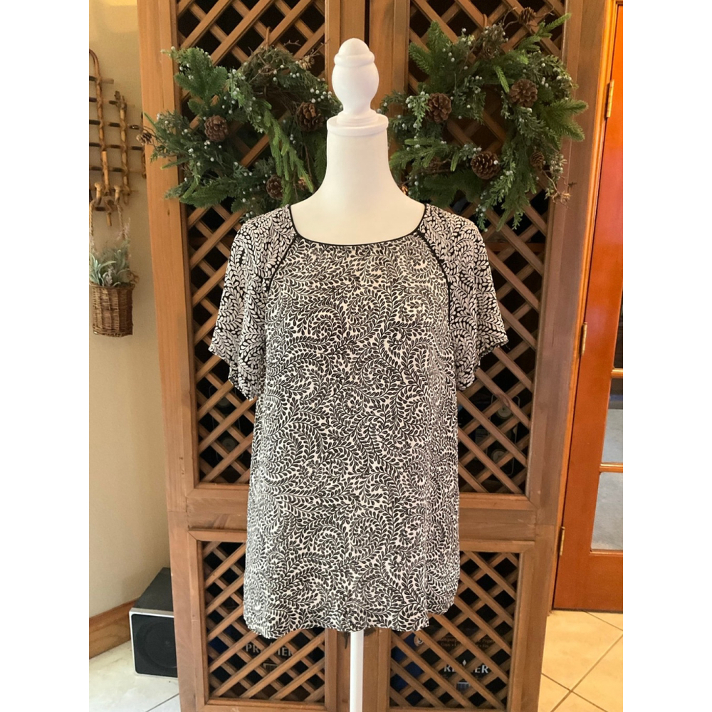 LOFT Workwear Business Leaf Print Blouse Size Large